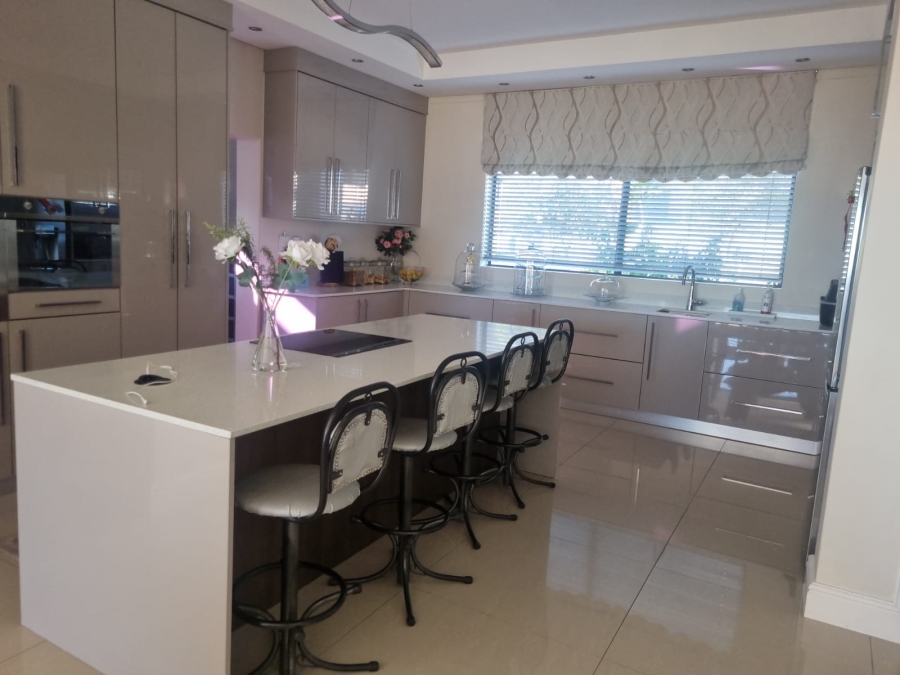 3 Bedroom Property for Sale in Baronetcy Estate Western Cape